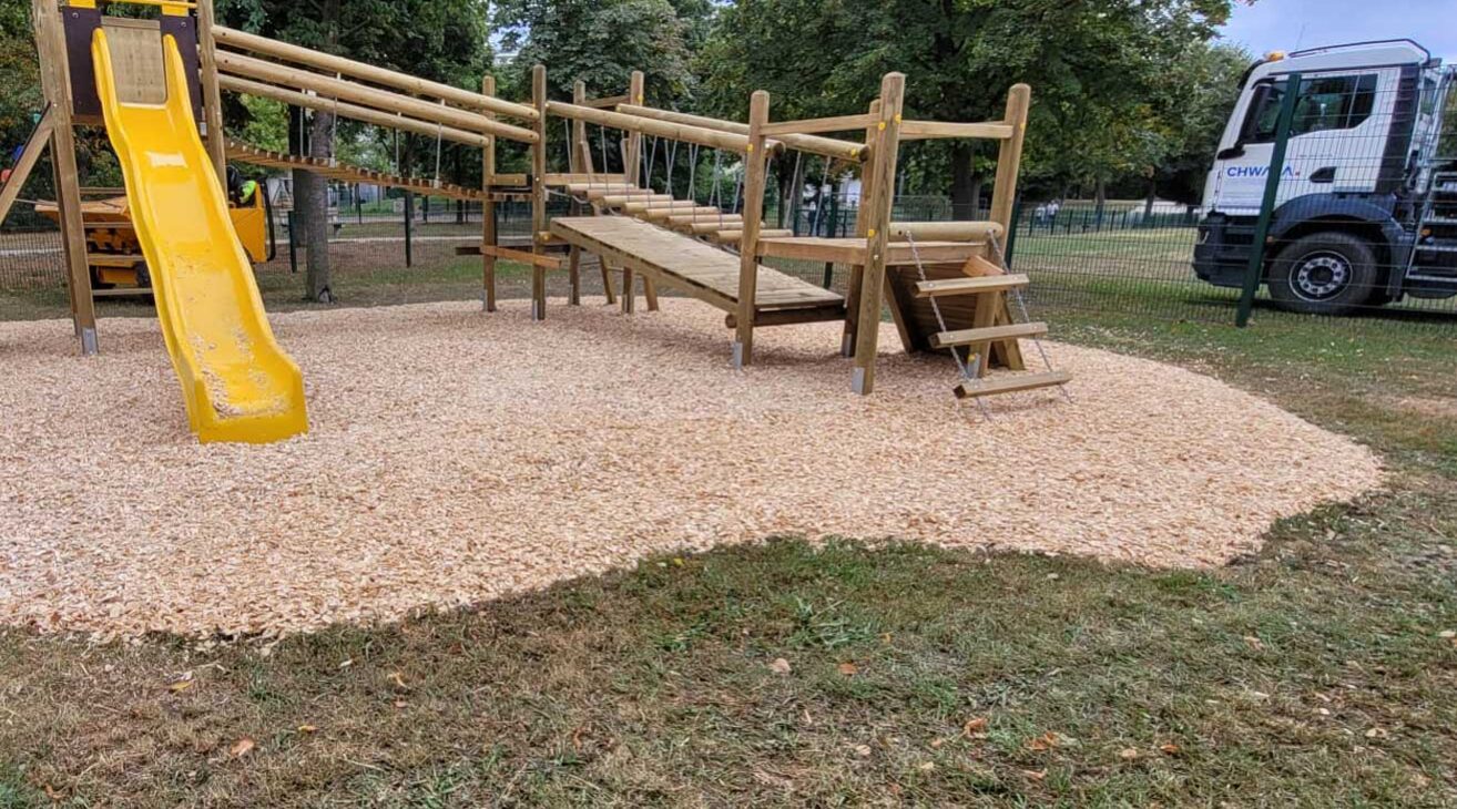 fallschutz hackschnitzel spielplatz 4
